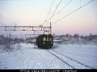 09155  X7P 56 gör rundgång i Rimbo 6 januari 1981 : Platser, Rimbo, Roslagsbanan, Stockholm, Svenska järnvägslinjer