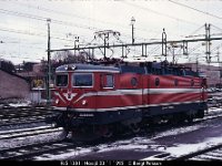 E028-10  Rc5 1381 i Nässjö 30.11.1992 : Bildbeställning, Dia E (1992--1994), Diabilder, Rc5, SJ ellok, Sv lok, SvK 120 Stockholm--Malmö, Svenska järnvägslinjer, Svenska tåg, Webbalbum