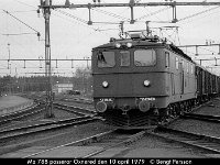 sv0903-26  Ma 788 passerar Öxnered den 10 april 1979 : Bildbeställning, Platser, Sv lok, Svenska tåg, Sverige, Webbalbum, Öxnered