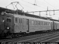 sv0184-08  X7 231 + UB7X 4017 i Hässleholm 16 aug 1976 : Bildbeställning, Hässleholm, Platser, Sv motorvagnar, Svenska tåg, Sverige, Webbalbum