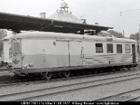 sv0422-24  UBF8Y 1981 i Hultsfred 11.08.1977 : Bildbeställning, Hultsfred, Platser, Sv motorvagnar, Svenska tåg, Sverige, UBF8Y, Webbalbum
