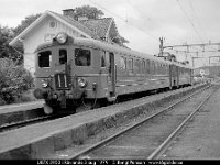 sv0963-13  UB7X 3953 i Rävlanda 3 aug 1979 : Bildbeställning, Sv motorvagnar, SvK182 Göteborg--Alvesta--Emmaboda--Karlskrona, Svenska järnvägslinjer, Svenska tåg, Webbalbum