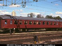 27143  B5B 5000 i Hallsberg 13 aug 1989 : Bildbeställning, Hallsberg, Platser, Sv personvagnar, Svenska tåg, Sverige, Webbalbum