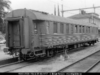 sv0410-32  WL12 3928 i Växjö 09.08.1977 : Bildbeställning, Platser, Sv personvagnar, Svenska tåg, Sverige, Växjö, WL12, Webbalbum